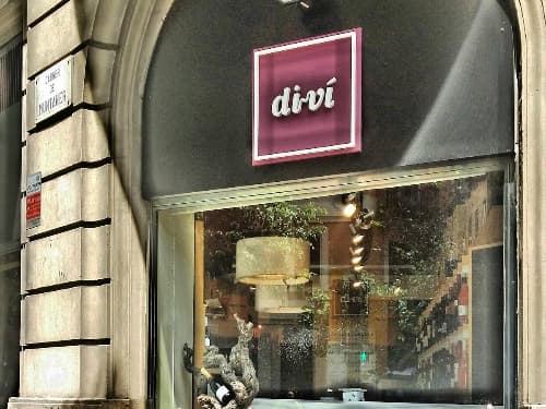 Di-Ví